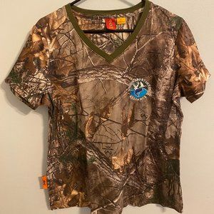 SHE Outdoor Realtree Camo Women's V-neck Tee - XL